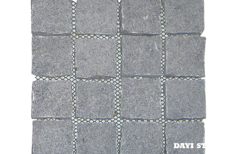 Cubes no Net Dark Grey Granite G654 Top and 4 sides naturl split bottom sawn 40x40x3cm